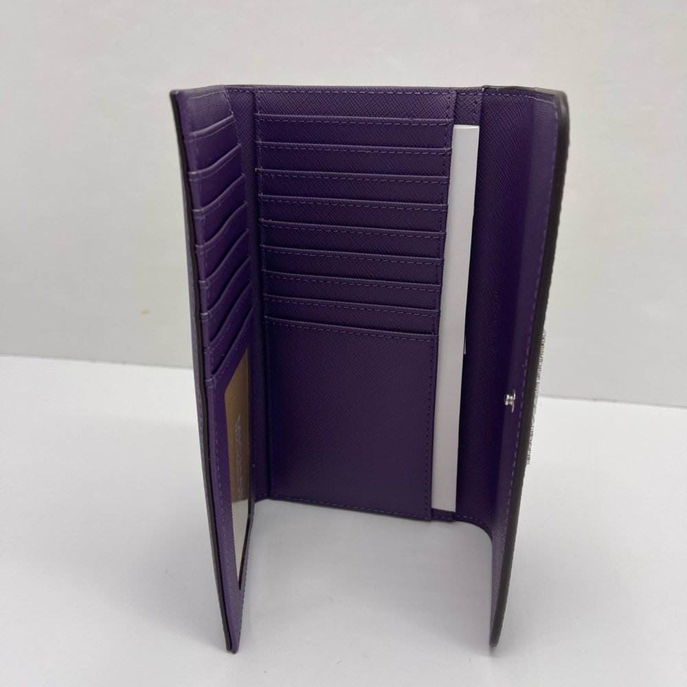 Michael Kors Lg Jet Set Travel Trifold Leather Wallet 
Dark Purple 
NWT - Picture 16 of 16